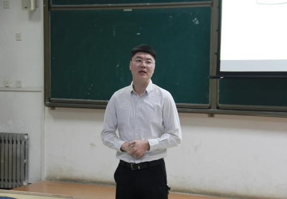 ˼���T���ơ����������ഺ�������W��--ɽ�|���̌WԺ�ԾW�j˼������x���������ҕ�l�ɰa����